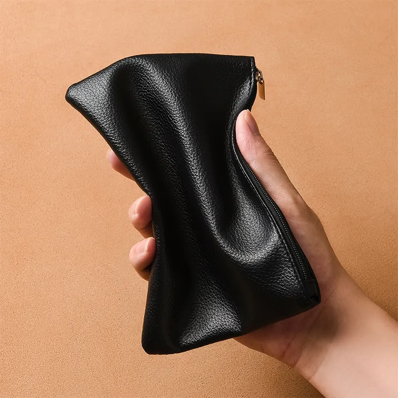 Hourglass Makeup Brush Makeup brush set portable 18 pieces high-quality soft fiber hair leather material brush bag