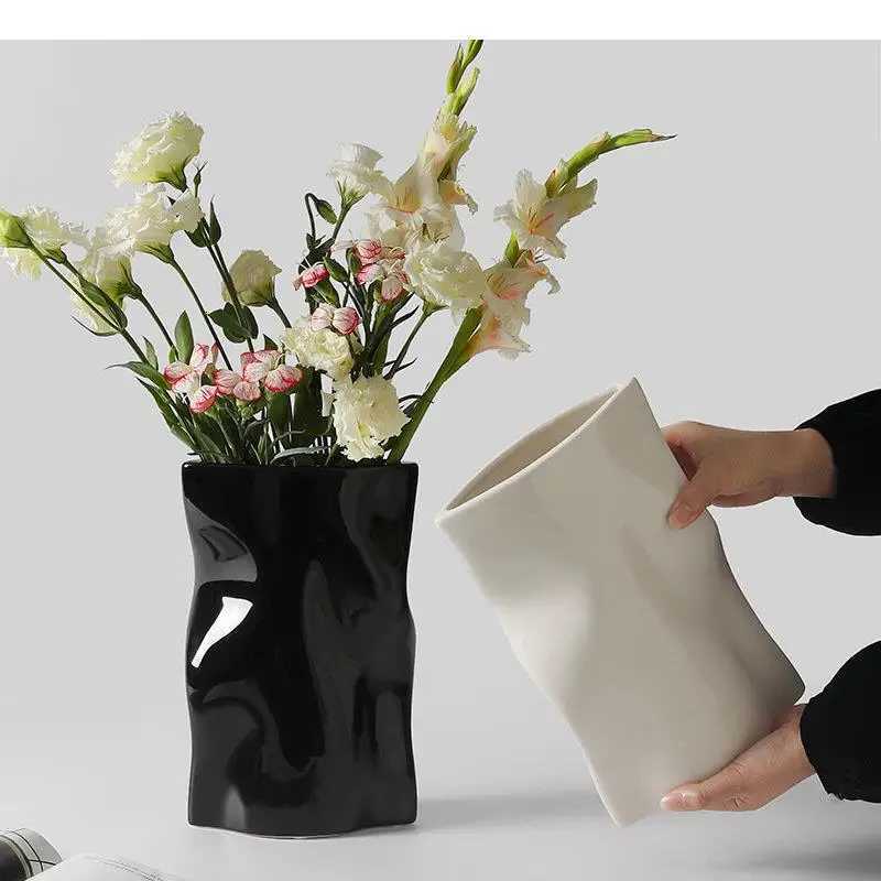 Pleated Bag Shape Vase Ceramic Flower Pots Desk Decoration Artificial Flowers Decorative Floral Arrangement Vases H251204