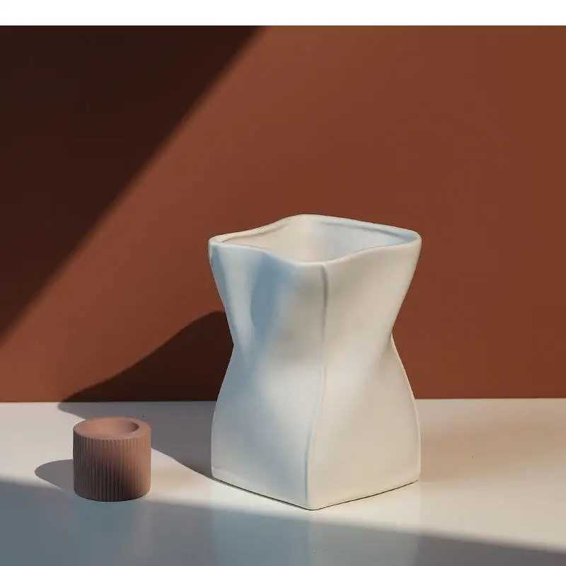 Square Bag Shape Ceramic Vase Desk Decoration Porcelain Floral Vases Flower Pots Decorative Arrangement Modern He Decor H251204