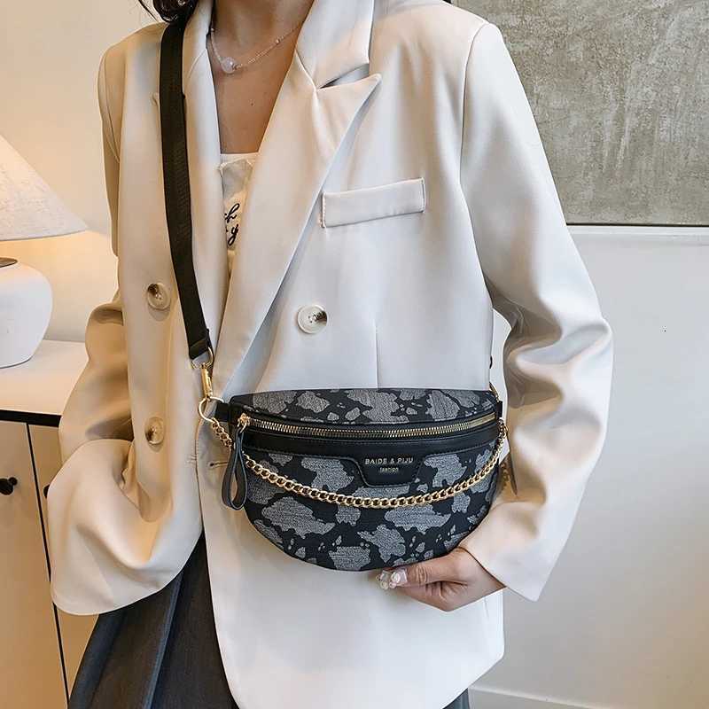 Fashion Brand Women Crossbody Chest Bag 2025 New Waist Bag Leopard Print PU Leather Shoulder Bag Phone Purse Designer Chest PackT251204