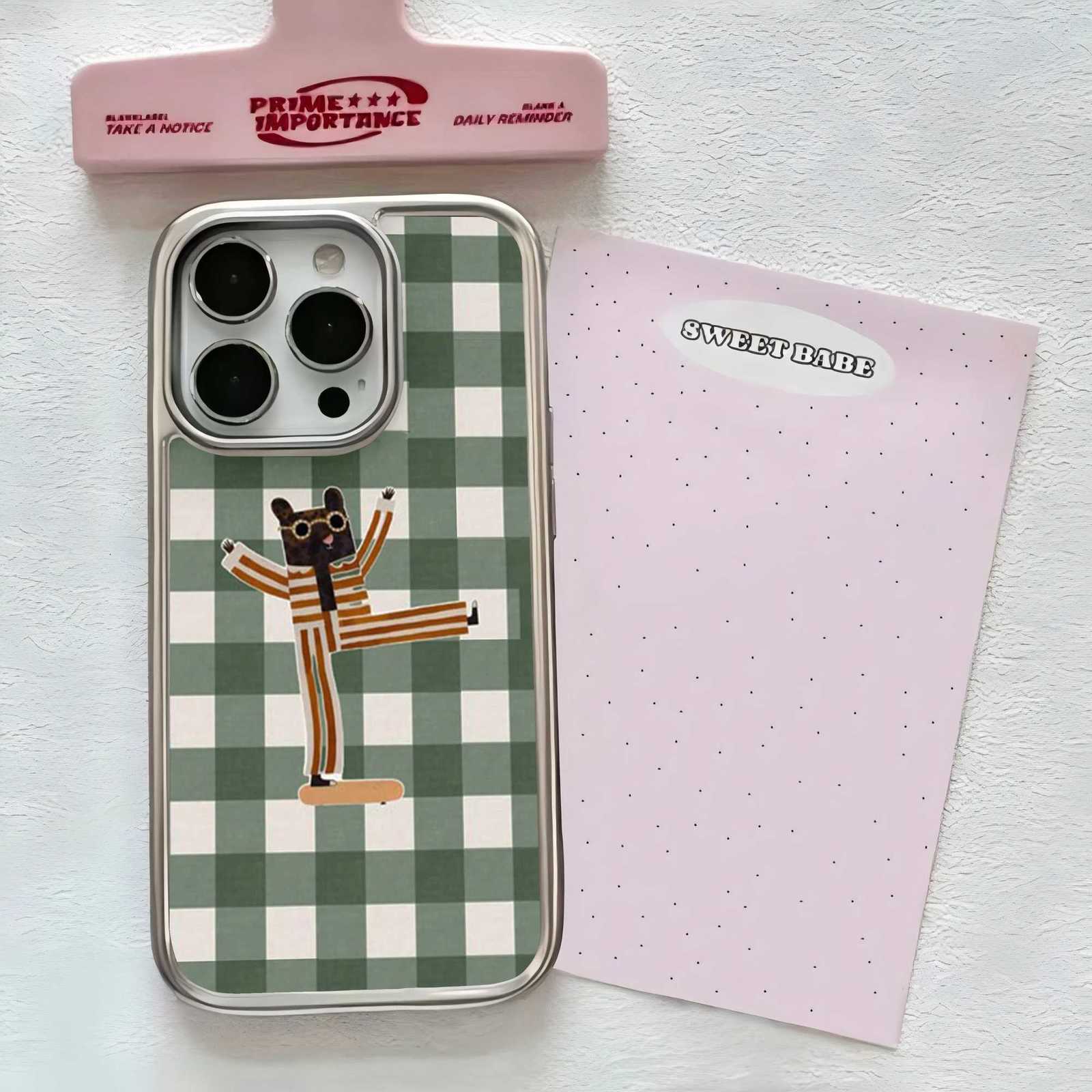 Simple Cute Green And White Plaid Phone Case for iPhone 17 16e 16 15 14 13 12 11 Air Pro Max X XR Plus Luxury Clear Cover H251203