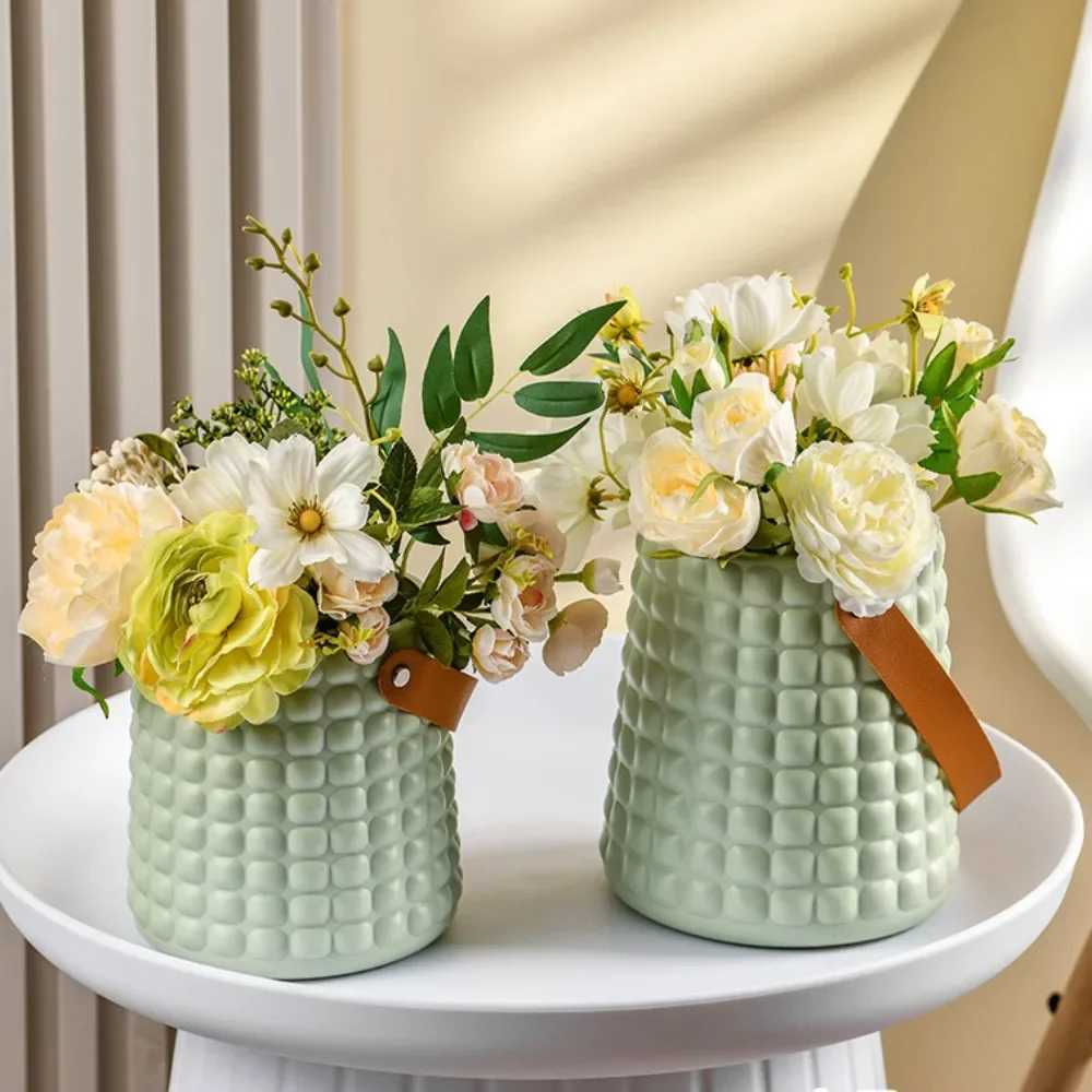 Leather Handle Flower Vase Fashion Anti Fall Plastic Flower Arrangement Nordic Style Modern Flower Pot Living Ro H251204