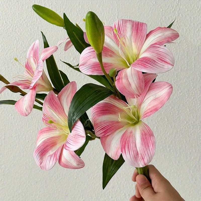 Lily Artificial Flowers Fake Real Touch Lilies 3 s Buds Faux Flora for Indoor He Decor Outdoor Party Easter Lily Flower H251204