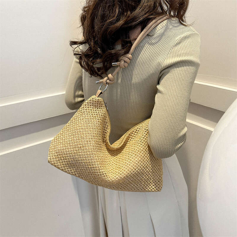 Handheld Commuter 2023 Spring New Shoulder Minimalist Casual Large Capacity Woven Bag