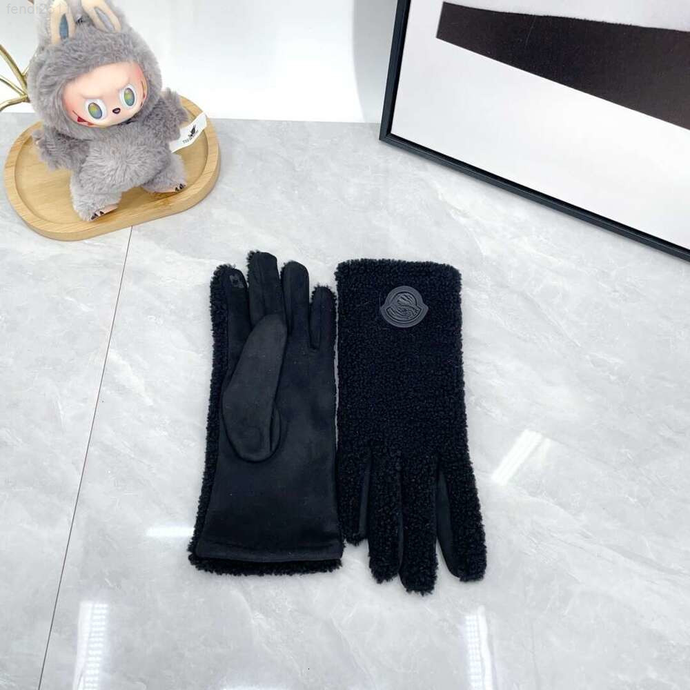 Five Fingers Gloves Gloves Designer Gloves Designer Letter Leather Design Wool Gloves Waterproof Cycling Padded Warmth Women Gloves Christmas Gift Style Very Nice