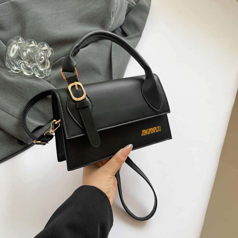 Fashionable Large Capacity Single Shoulder Handbag Simple Fashion Small Square New Summer Niche Crossbody Bag