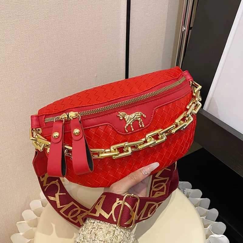 Stylish Braid PU Leather Fanny Pack For Women Luxury Thick Chain Waist Bag Trendy Applique Waist Pack Female Crossbody Chest BagT251204