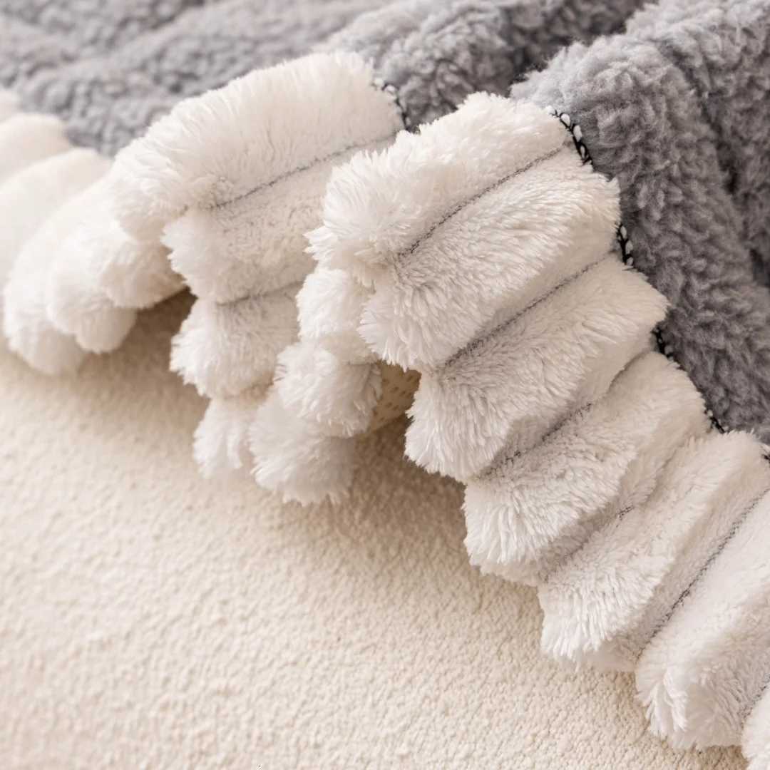 Plush Sherpa Thickened Quilted Anti-Slip Sofa Cover Soft Modern Design for Living Room Non-Slip Furniture Protection Towel M251204 - view 3