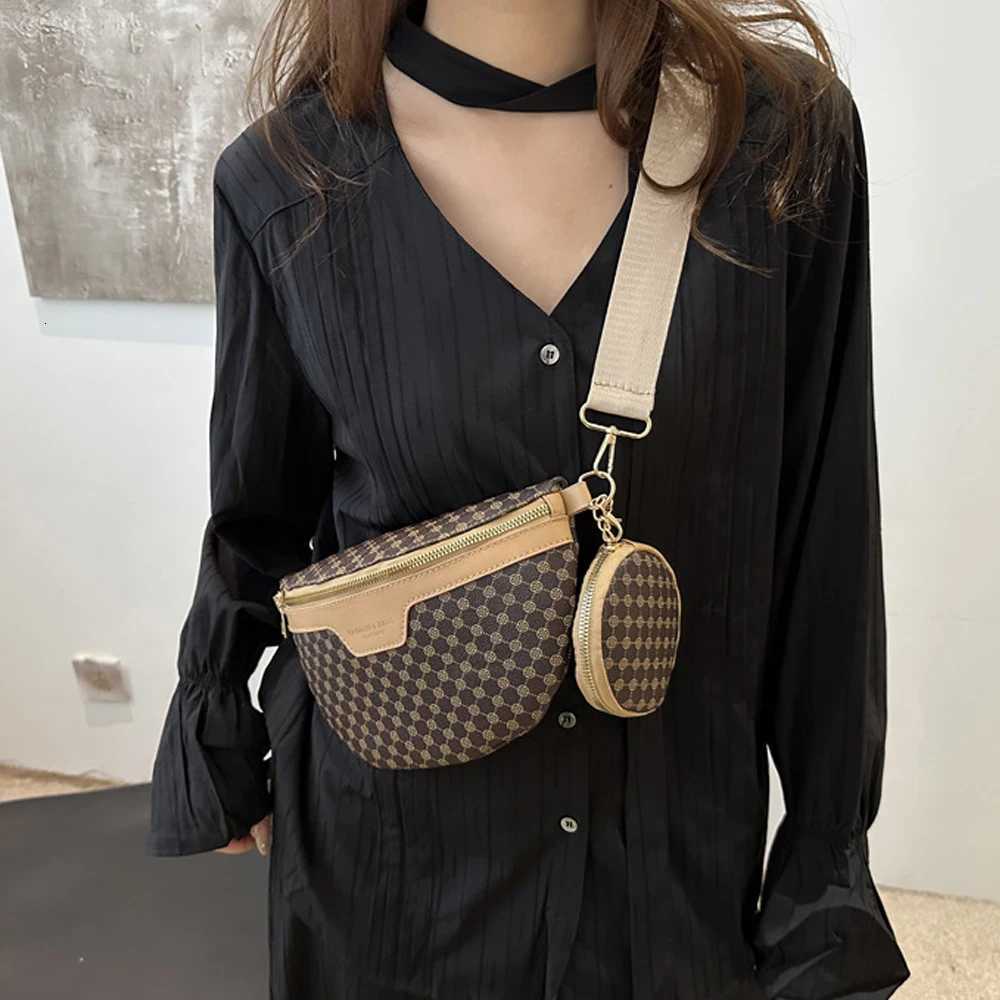 New fashion trend waist bag casual fashion chest bag casual retro shoulder bag Korean version crossbody bag womens bagT251204
