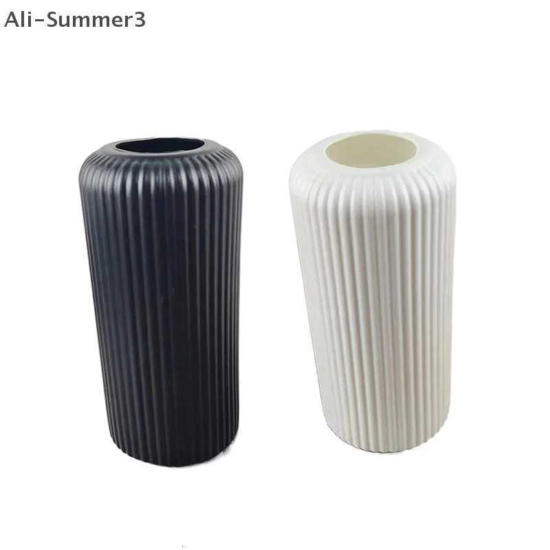 Striped Ceramic-Like Plastic Vase For Flowers Decorative Floral Arrangement Display Creative Little Flower Vase H251204
