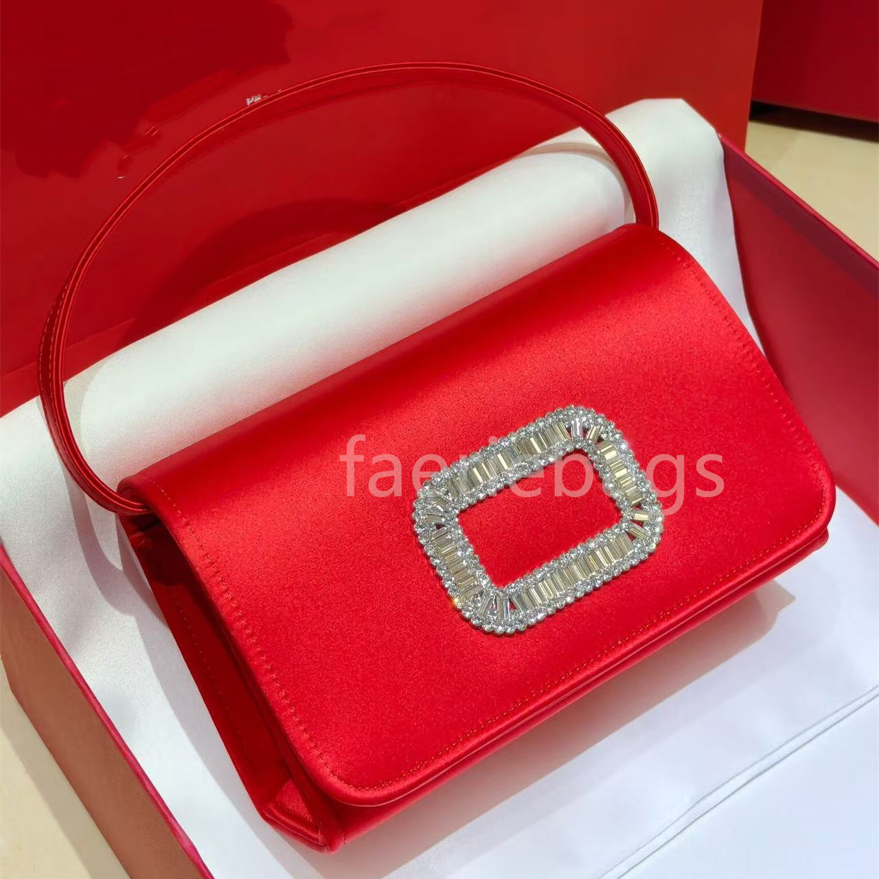 red handbag Satin gemstone buckle dinner bag designer bag luxury bag shoulder bag handbag fashion bag party bag Clutch Bag Wallet sac de luxe Fashion Bags