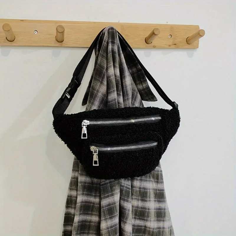 1PC Plush Corduroy Fanny Pack - Autumn and Winter Cute Ladies Crossbody Bag Fashion Chest Bag A Variety of Backpack WaysT251204