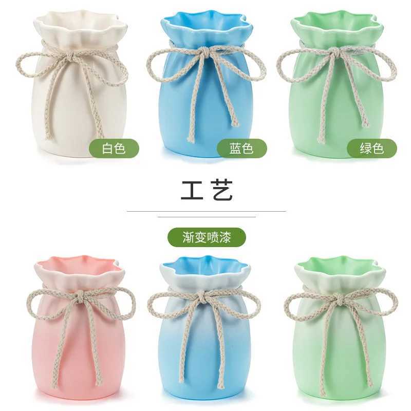 Imitation Ceramic Plastic Vase Blow Molded One-piece Desktop Tip Simation Flower Decoration Small Vase H251204