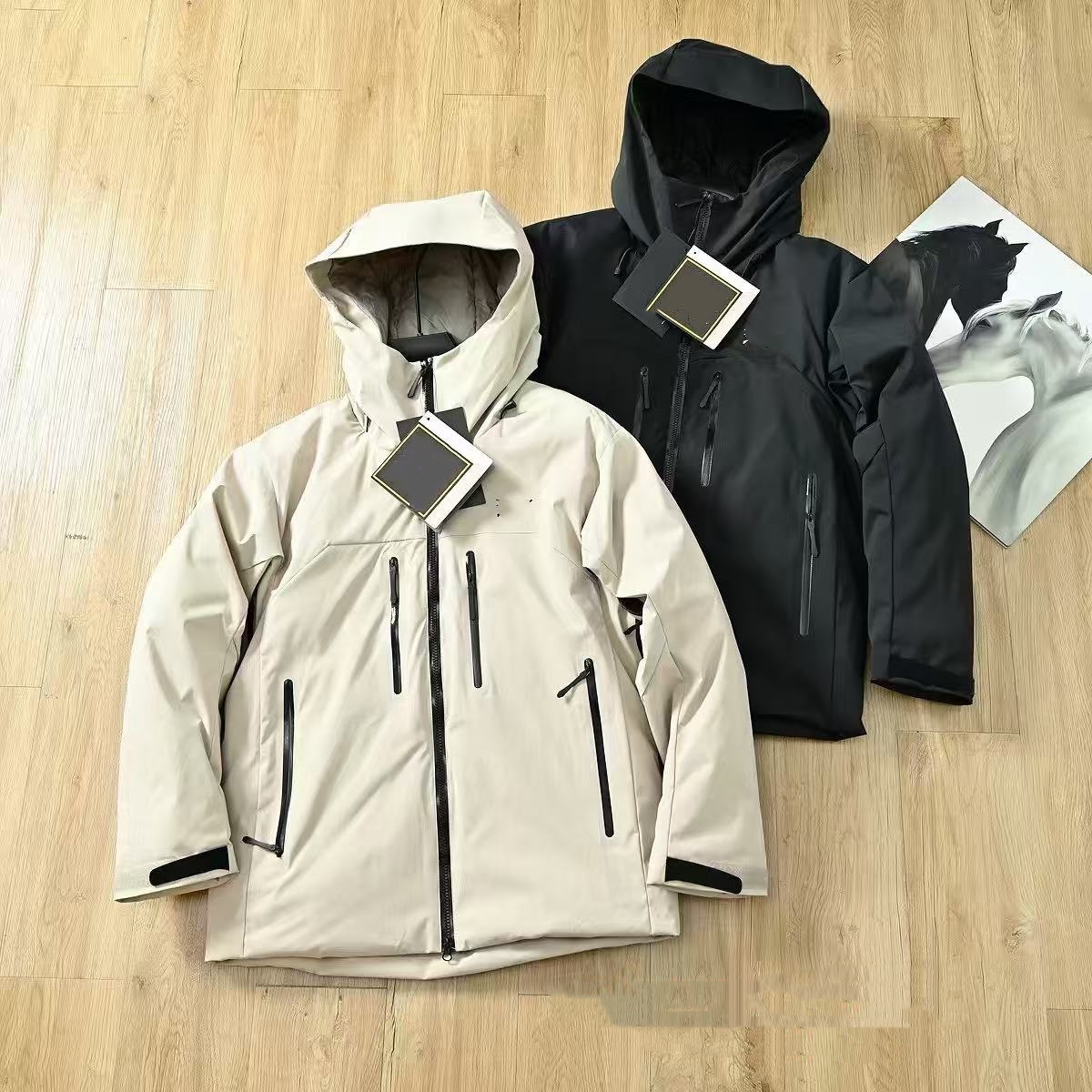 The latest outdoor warm cotton jacket, unisex down jacket.