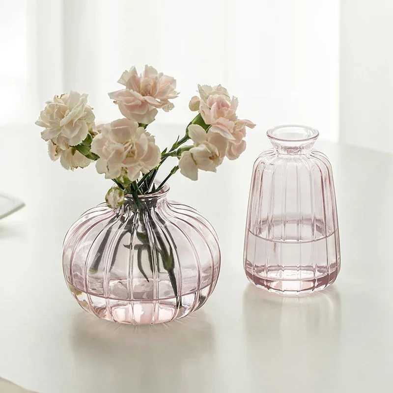 Decorative Flower Bottle Modern Mini Vase for Flowers Transparent Bud Vase Desig for Living Ro Decor Table Ornaments H251204