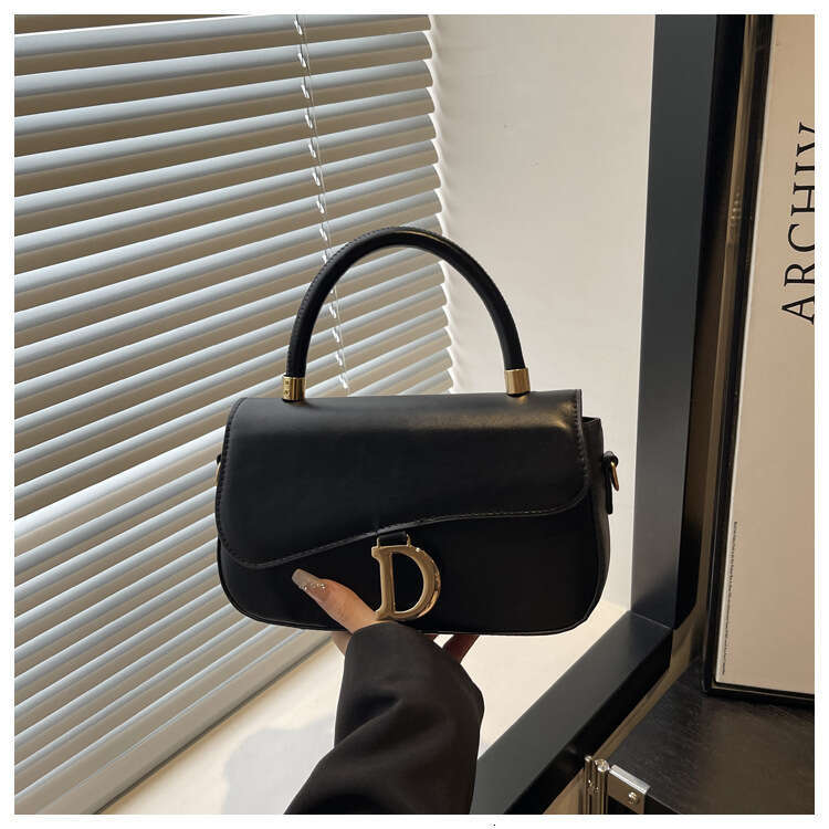 Bags Autumn Versatile Small Light Luxury Solid Color Women's Niche Handbag Elegant French Style Crossbody Bag