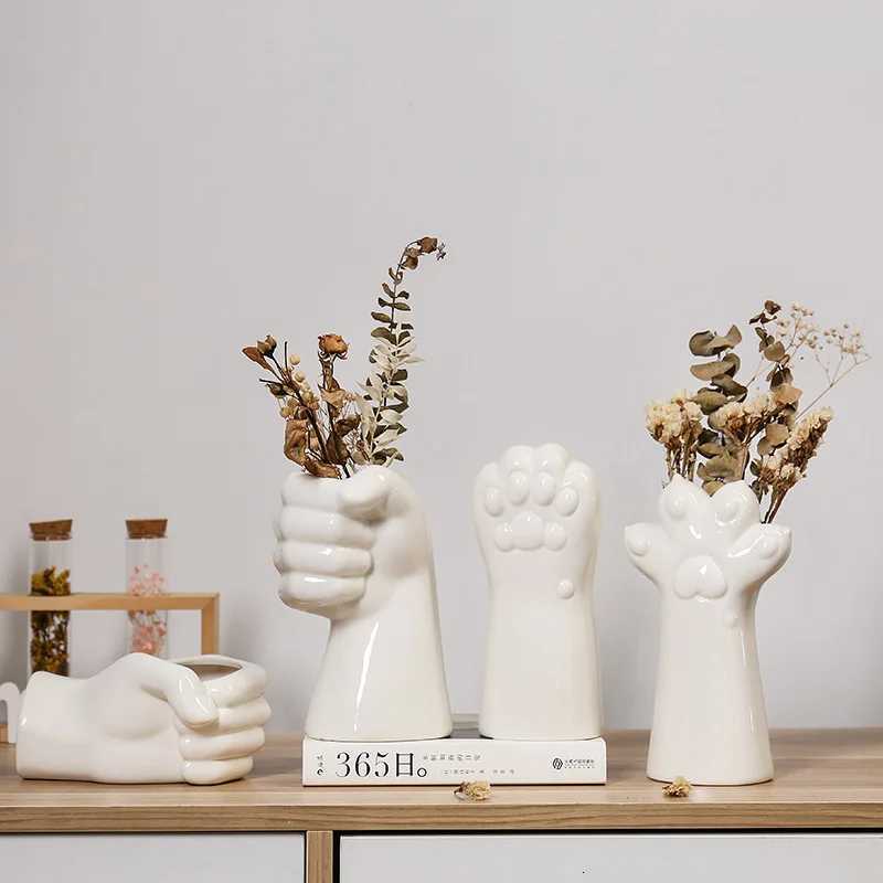 Ceramic hand-shaped vase hydroponic he ornament dried flower arrangement living ro he ornament H251204
