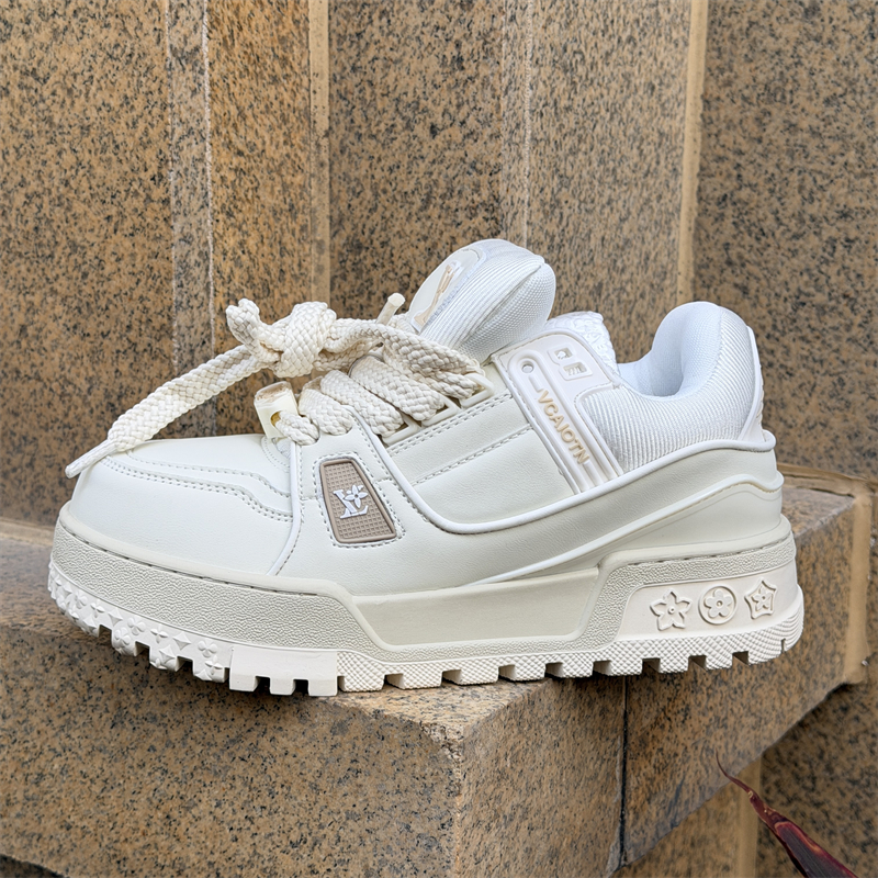 Free shipping Designer Casual Shoes 2025 Fashion Versatile Casual Shoes High Quality Light Luxury Casual Height Increasing Shoes