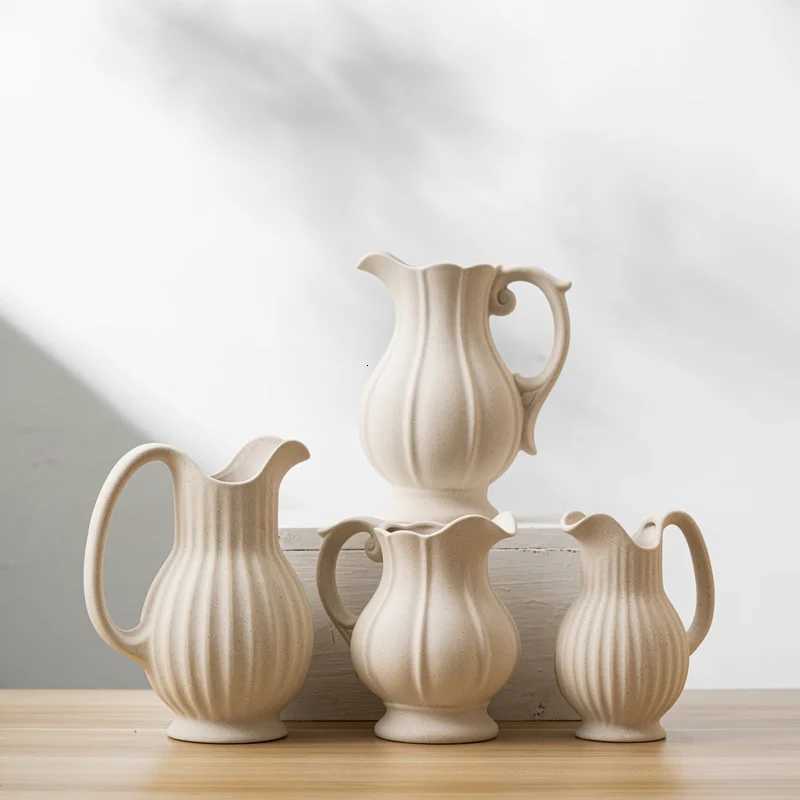 Creativity Country Style Desktop Vase Vintage White Jug Vase Garden Watering Ceramic Kettle Flower Vase Pot He Decor Crafts H251204