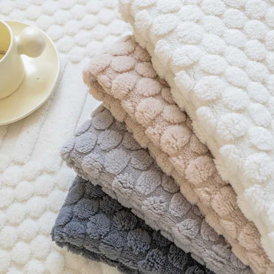 Cream Thicken Tuffed Fleece Sofa Cover for Cozy Winter Warmth Living Room Furniture Decor Couch Cushion Slipcovers Sofa Towel M251204 - view 5