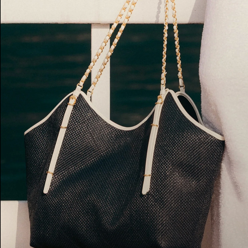 2025 Summer New Versatile Handbag Underarm Chain Niche Shoulder High-end Trendy Crossbody Bag Wholesale