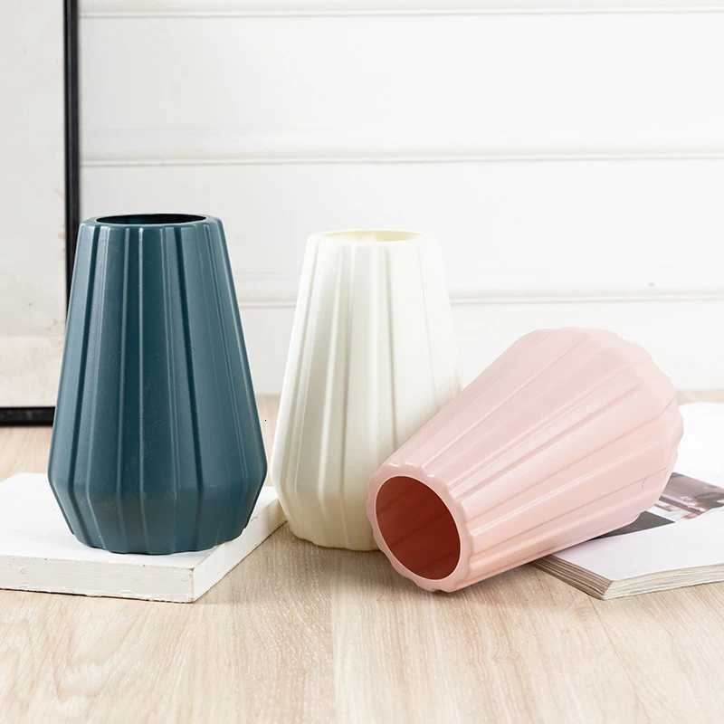 Creative Fashion Flower Vase Imitation Ceramic Plastic Flower Pot Nordic Style Modern Flower Arrangement Container He Ornament H251204
