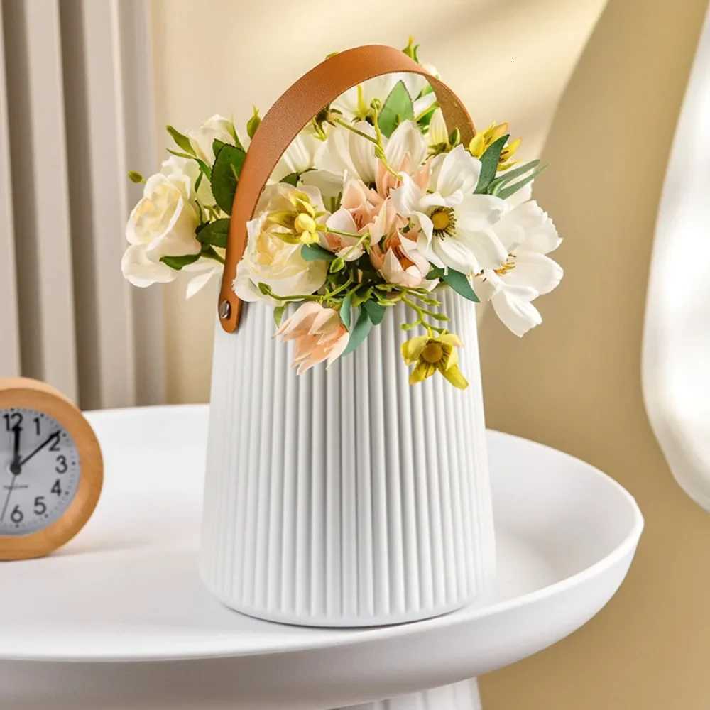 Leather Handle Flower Vase Fashion Anti Fall Plastic Flower Arrangement Nordic Style Modern Flower Pot Living Ro H251204