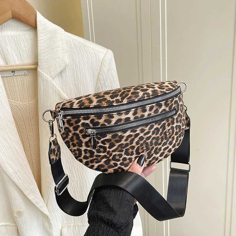 Leopard Print Leather Waist Bag Street Trend Fanny Pack Woman Chest Pack Simple Belt Bag Female Designer Shoulder Crossbody BagsT251204