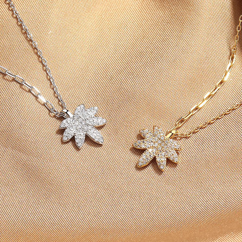 luxury Micro Inlaid Full Diamond Maple Necklace For Women Trendy High-End Clavicle Chain Elegant Simple Light designer Luxury Niche Design free shippi