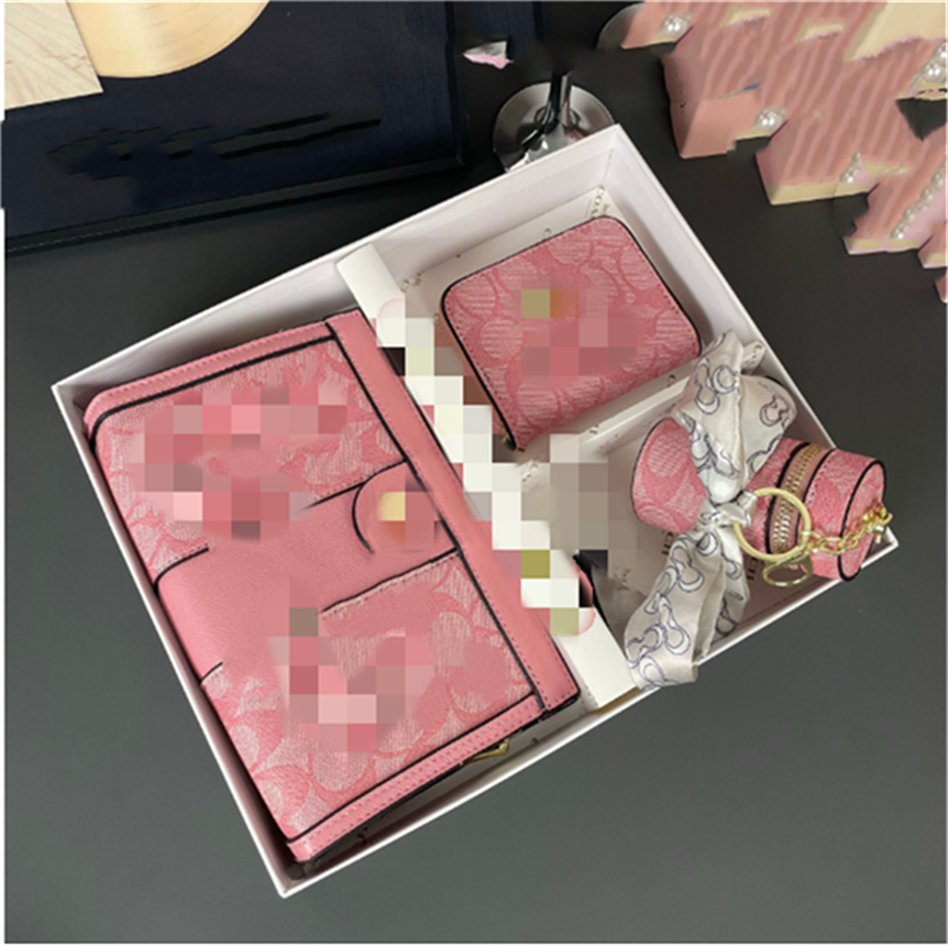 2026 Designer Bag Tote Bag three-piece set Shoulder Bag Crossbody Bag Luxury Handbag New Fashion Large Capacity Shopping Bag High Printed Crossbody Women's Bag A8A