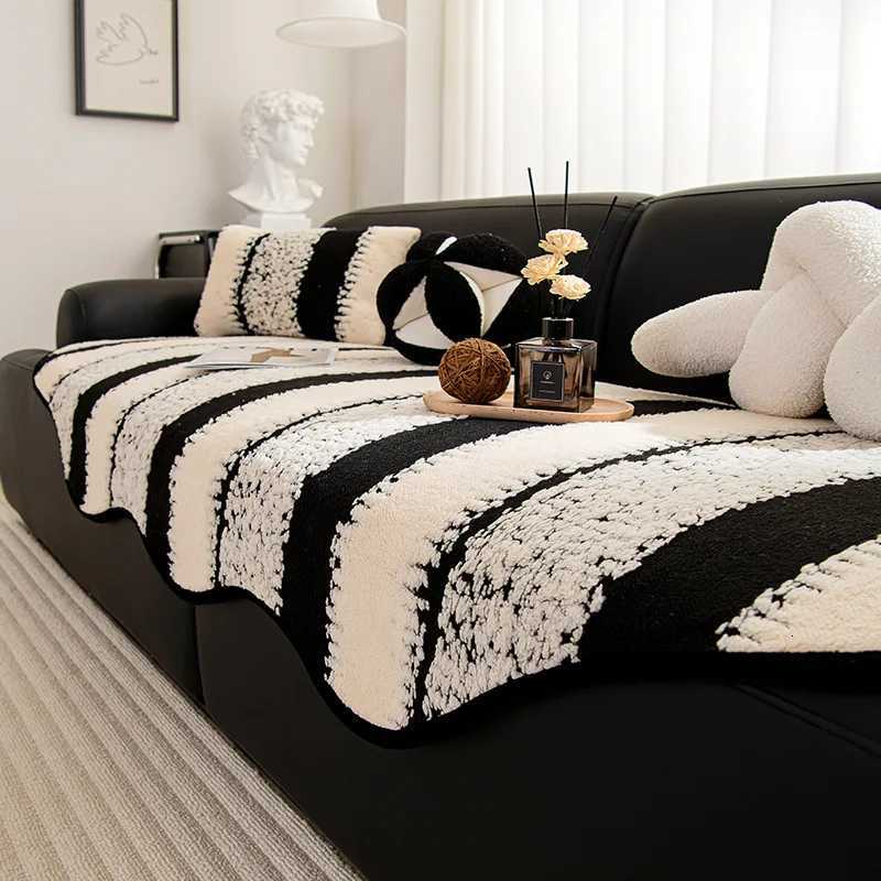 1PC Special-shaped Plush Sofa Seat Cushion Blanket Cloth Simple Wind Autumn and Winter Non-slip New Irregular Cover Towel M251204 - view 6