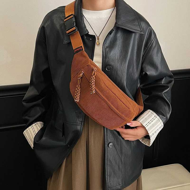 New banana womens chest bag corssbody bags female waist belt bag ladeis handbags large capacity shoulder Sling bags trend 2025T251204