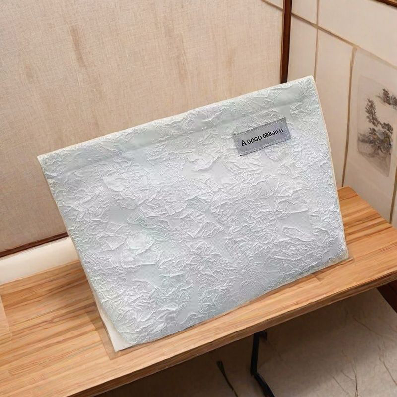 New 2025 Women's Handbag Collection: Trending Large-Capacity Luxury Makeup Bag Instagram-Worthy High-Fashion Student Minimalist Storage Bag