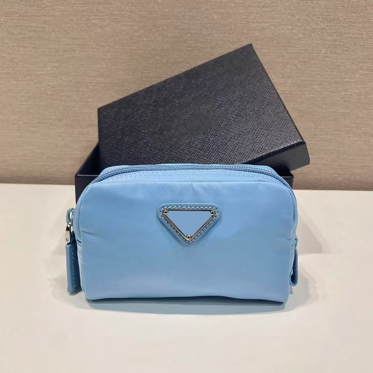 Designer Cosmetic Metal Label Brand Storage Bag Multifunctional Makeup Brush Large Capacity Lightweight With Zipper Multi Colors