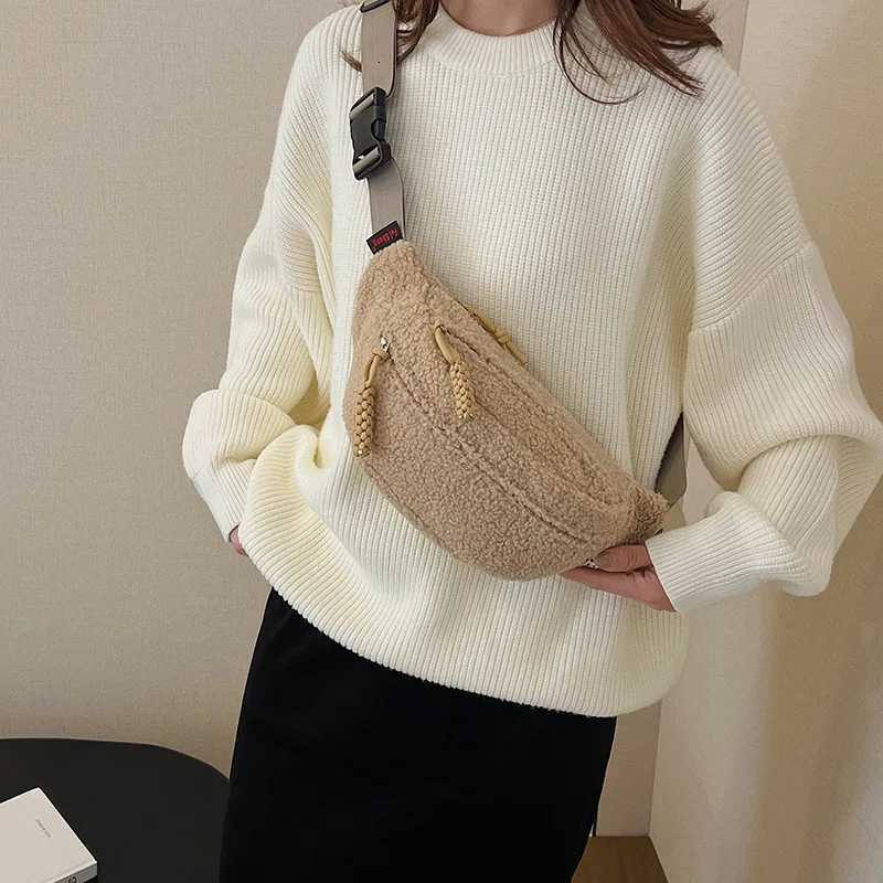 Lamb Fur Bag for Womens Winter New Trendy Ins Versatile Commuting Waist Bag Plush Single Shoulder Crossbody Chest BagT251204
