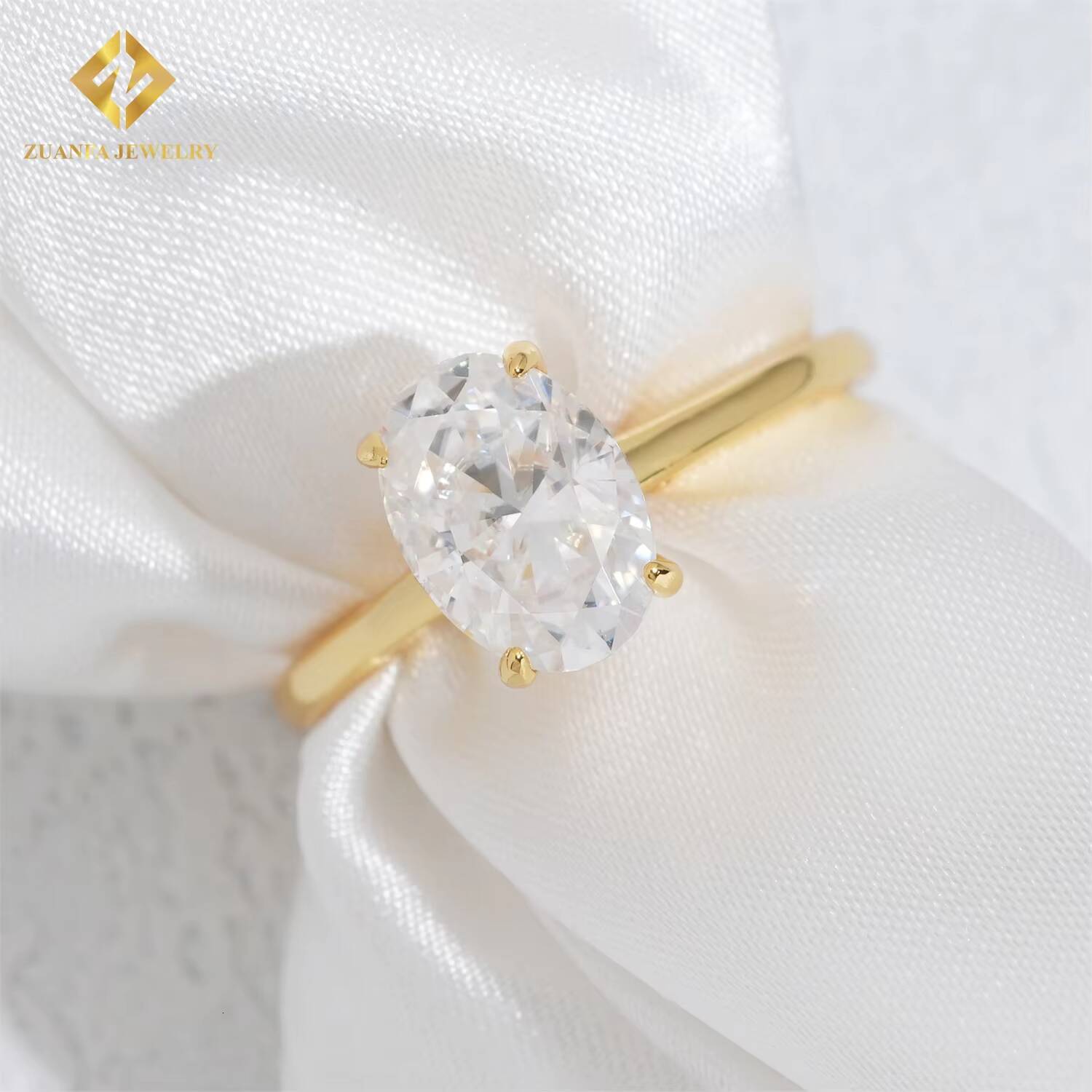 Trendy Fine Fashion Jewelry Diamond Rings S925 Sterling Silver VVs1 Moissanite Ring of Wedding Engagement