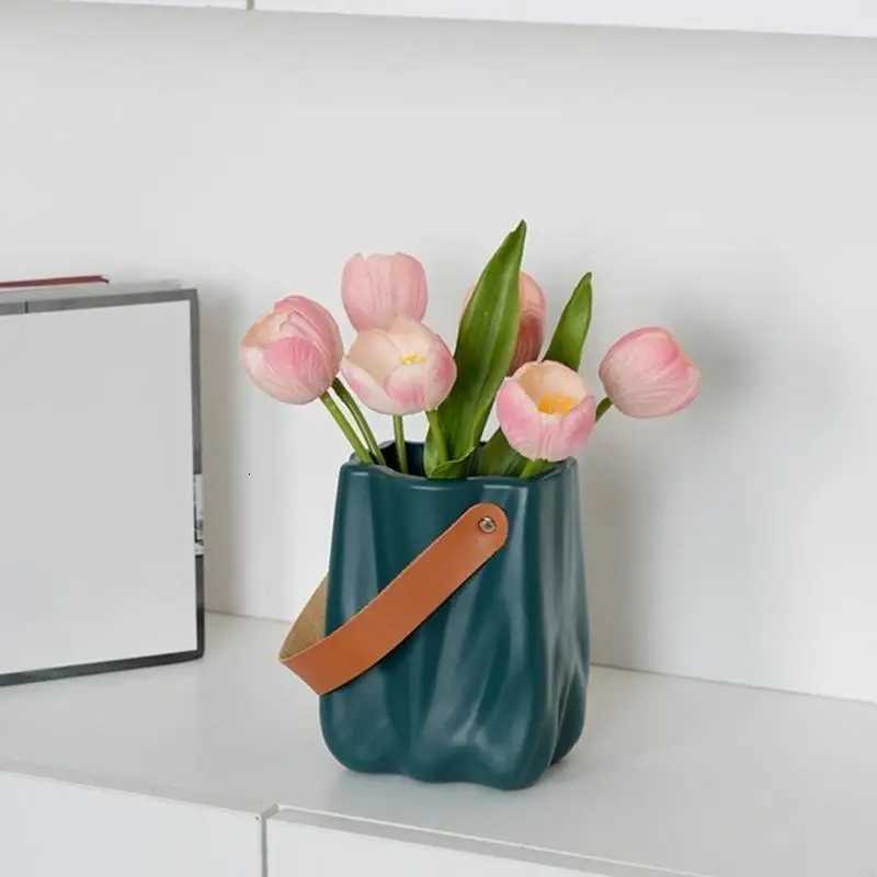 Creative Handbag Vase Plastic Flower Vase Easy To Clean And Use Flower Arrangement Vase For He Decoration Enthusiast H251204