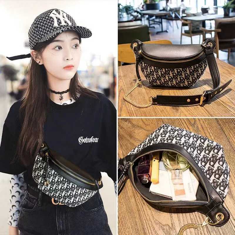 2025 new womens bag casual saddle fashion waist bag dumpling versatile messenger womens breast bag trendT251204