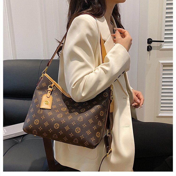 Designer bags free shipping New large capacity tote bag retro printed wide shoulder strap women single shoulder bag crossbody bag women