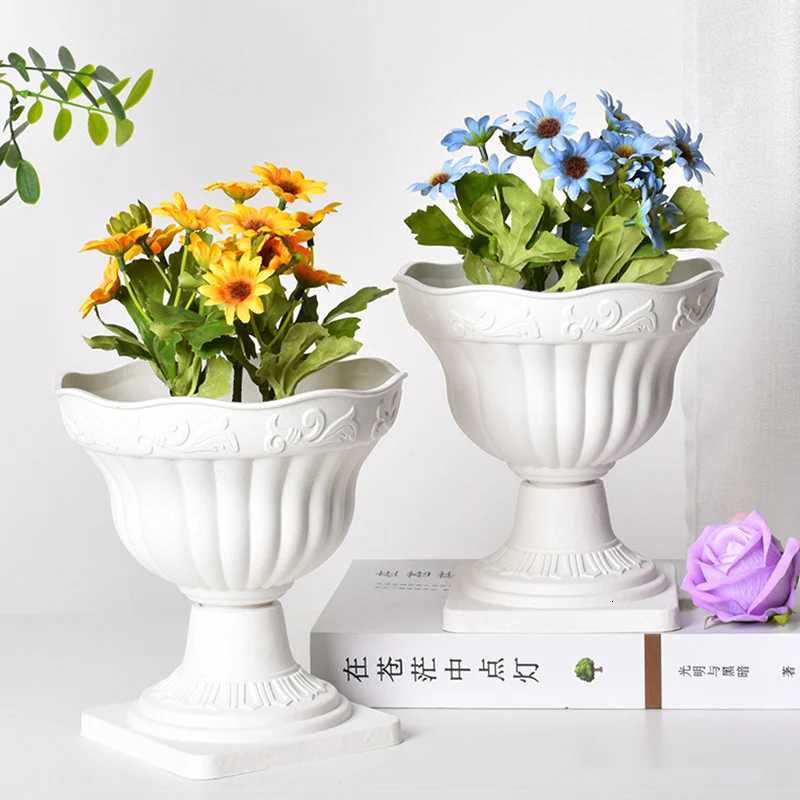 Simple Plastic Vase Pots for Plants Flower Arrangement Vase Modern Art Plastic Flowerpot Desktop Vase Decoration Flower Bottle H251204