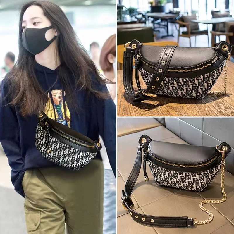 2025 new womens bag casual saddle fashion waist bag dumpling versatile messenger womens breast bag trendT251204