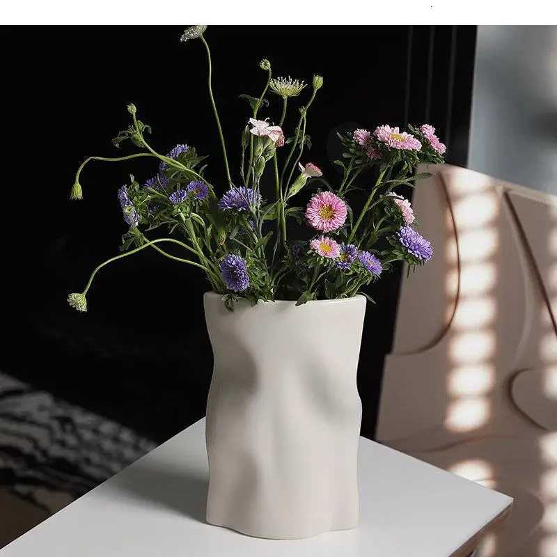Pleated Bag Shape Vase Ceramic Flower Pots Desk Decoration Artificial Flowers Decorative Floral Arrangement Vases H251204