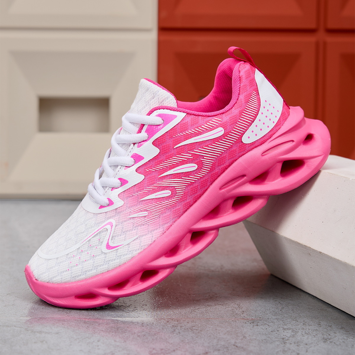 Free Shipping 2025 New Fashion design Sneakers for Women Large Size Lightweight Thick Sole Comfortable Breathable Casual Shoes