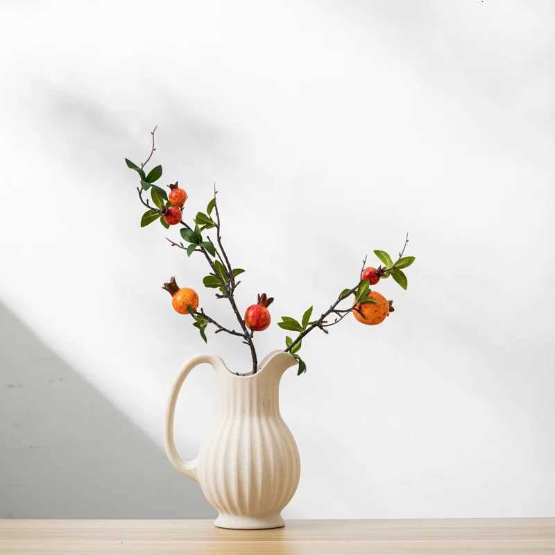 Creativity Country Style Desktop Vase Vintage White Jug Vase Garden Watering Ceramic Kettle Flower Vase Pot He Decor Crafts H251204