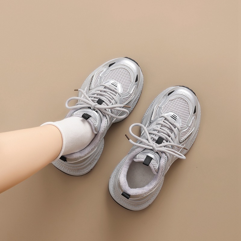 ZHR Thick-Soled Fleece-Lined Dad Shoes for Women 2025 Autumn Winter Versatile Height-Increasing Casual Shoes Warm Lightweight Sneakers