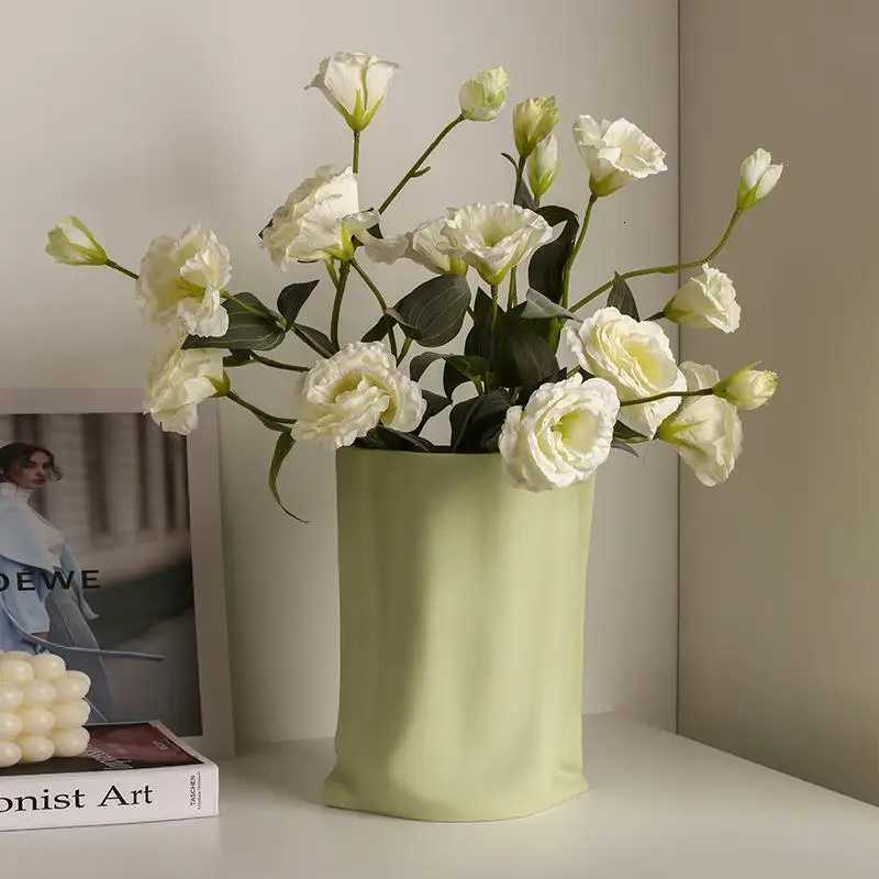 Ceramic Vase for Living Ro Entryway - Modern Minimalist He Decor Paper Bag-Inspired Floral Arrangement Centerpiece H251204