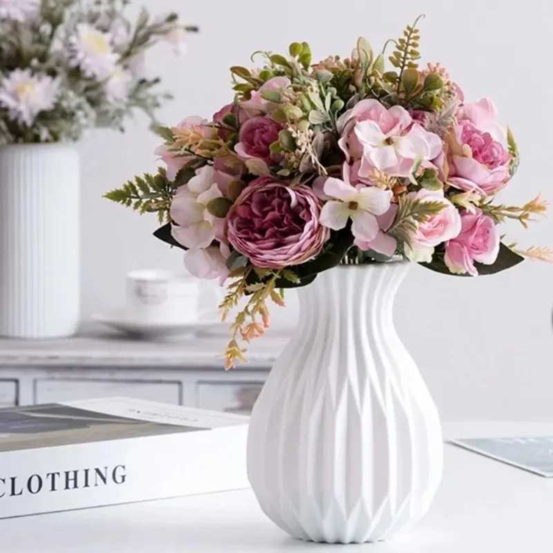 Modern Flower Vase White Plastic Vase Flower Pot Basket Nordic He Living Ro Decoration Ornament Wedding Flower Arrangement H251204