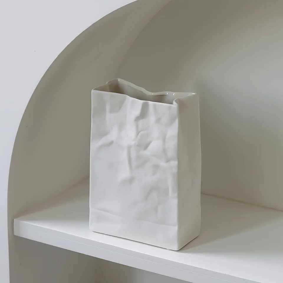 1 PC Pleated Paper Bag Vase Ceramic Decorative Vase Bohen Style He Decor Holiday Decoration Gift H251204