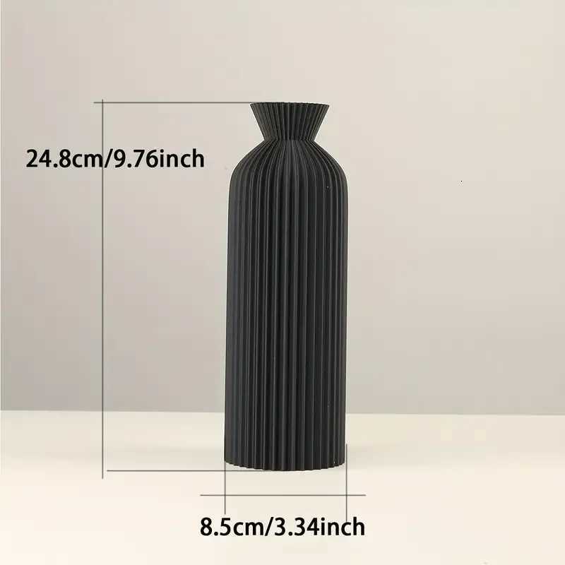 Elegant Black Plastic Vase - Boho Chic Decorative Centerpiece for He Off and Living Ro H251204