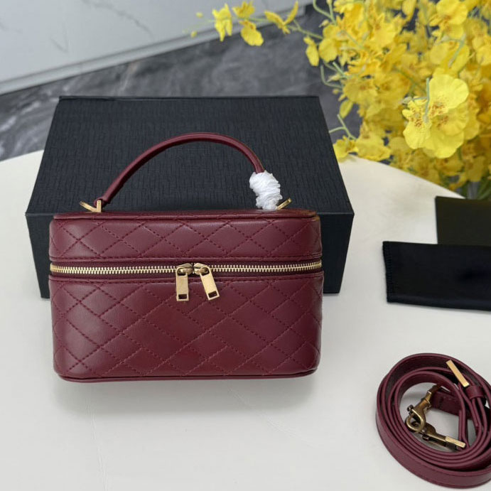 10A Designer Bag Women makeup bag Box Shoulder Bag Square Crossbody Bag Fashion Gold Hardware Chain Bag Handheld Makeup Case Quilted Leather Cosmetic Bag